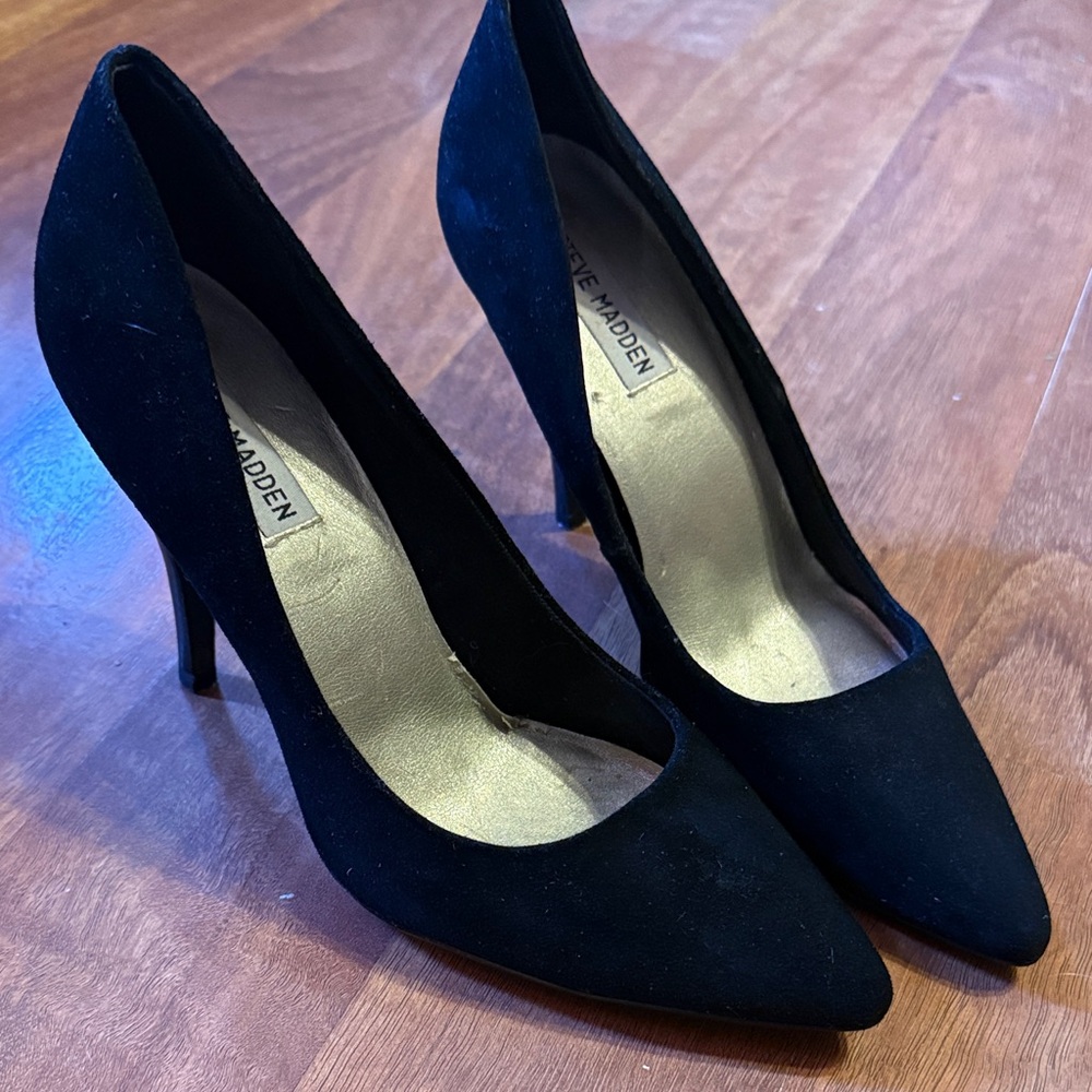 Steve Madden Black Suede Heels